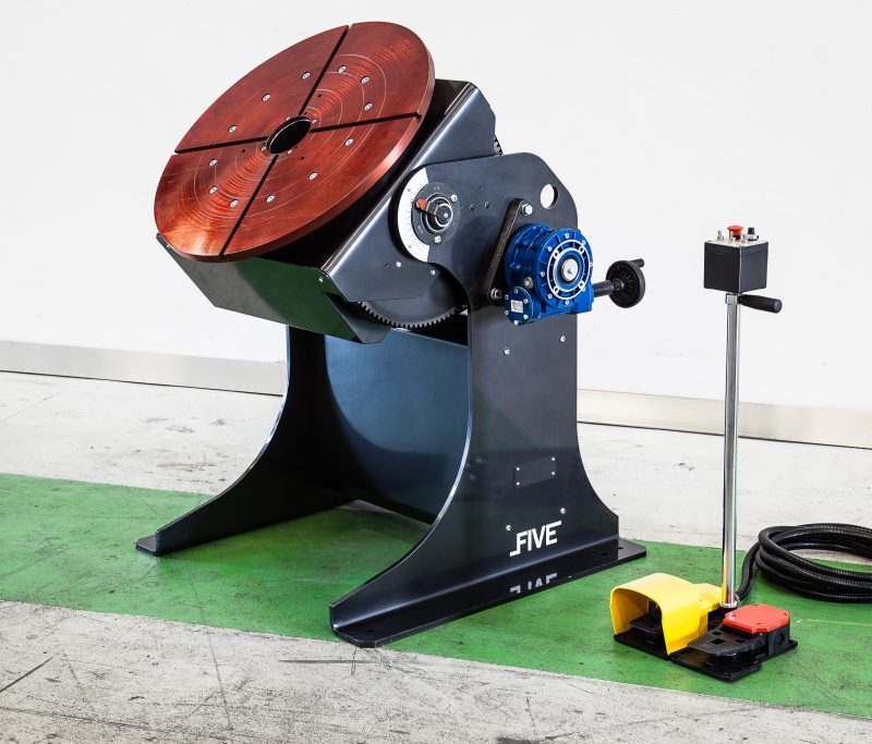 FIVE 500 Kg. welding turntable