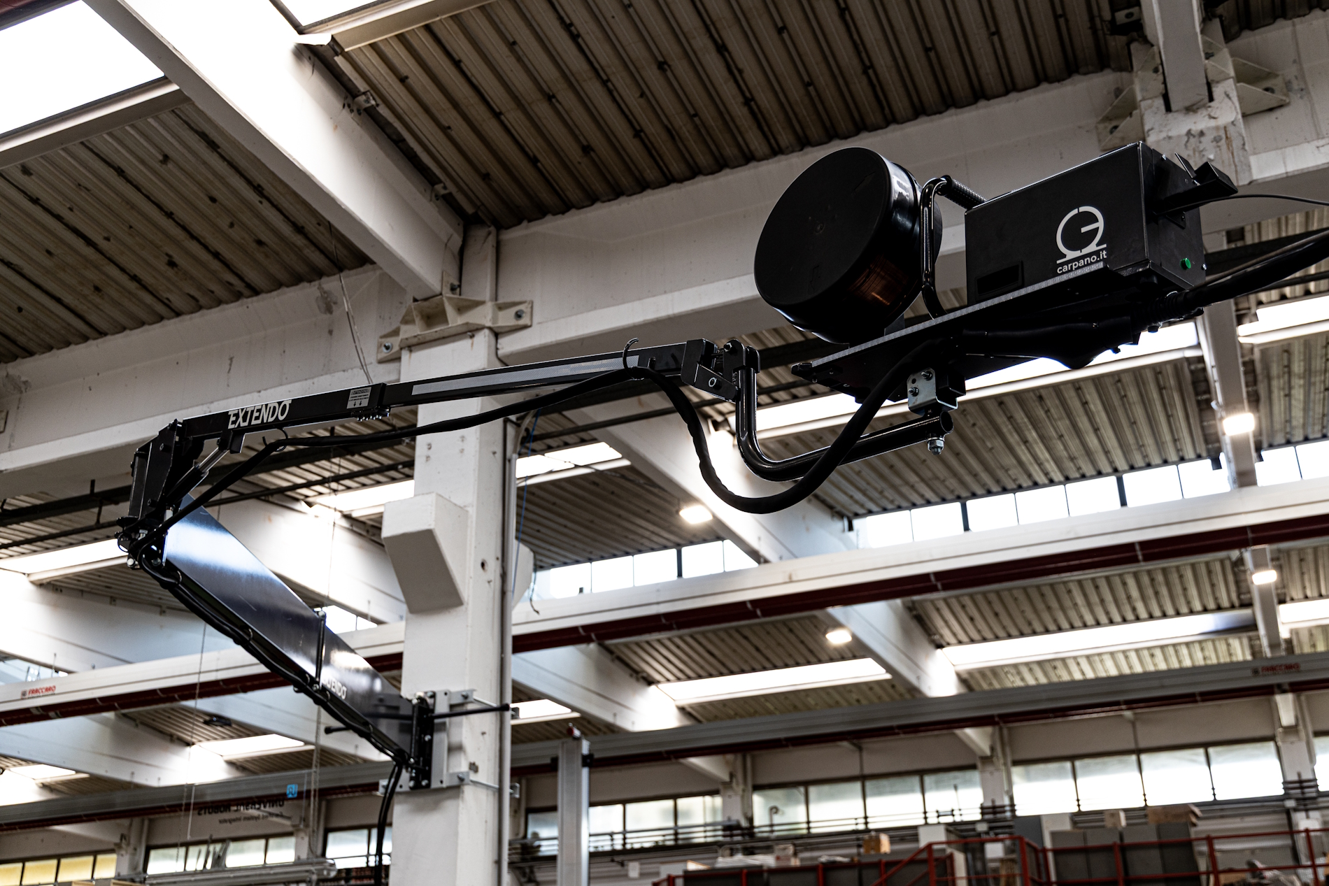 Extendo Articulated arm for supporting the wire feeder - Image 4